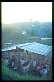 Guatemala 1996/reunión detrás de la iglesia Guatemala 1996/reunión detrás de la iglesia